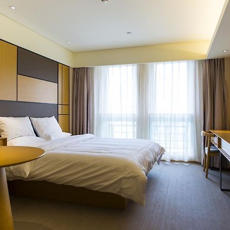 Ji Hotel Shanghai Hongqiao Jinhui Road Екстериор снимка